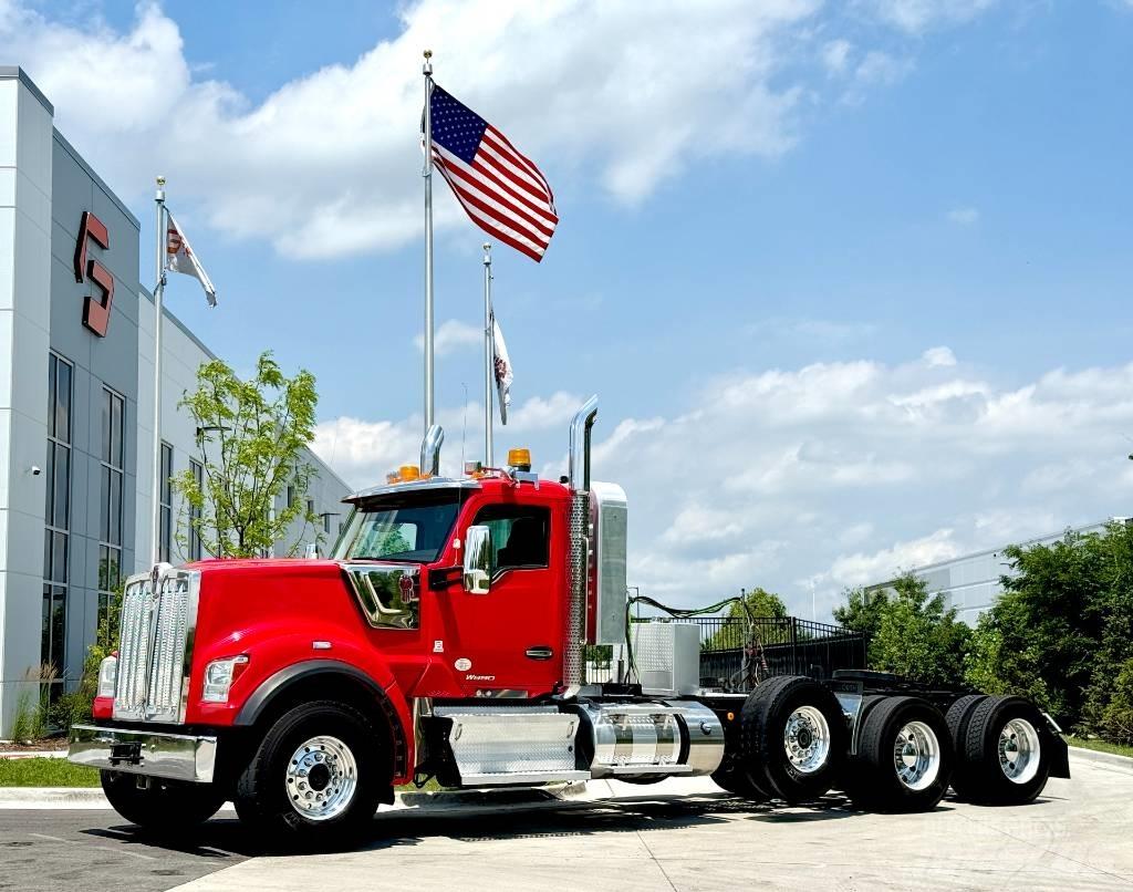 Kenworth W 990 Motrici e Trattori Stradali