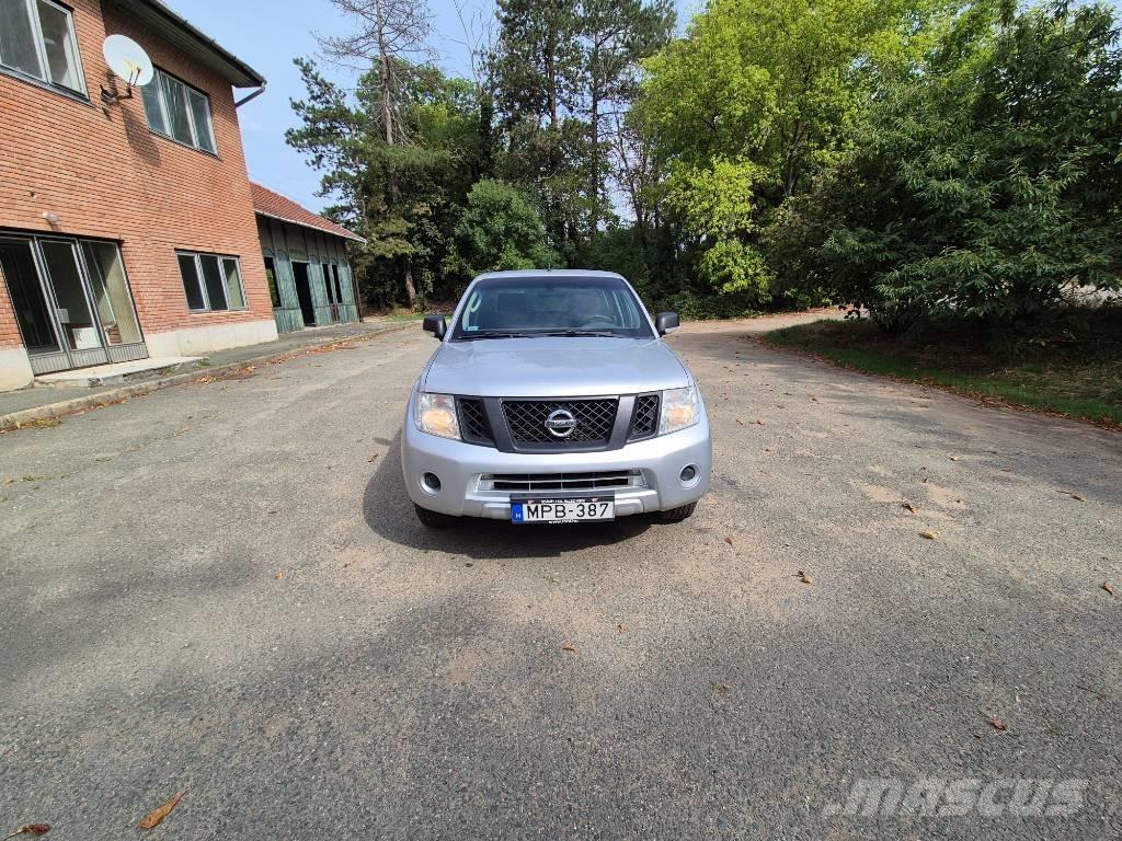 Nissan Navara Pick up/Fiancata ribaltabile