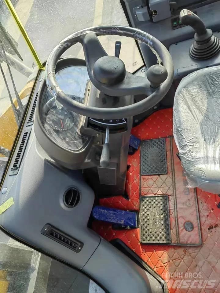 SDLG LG956L Pale gommate