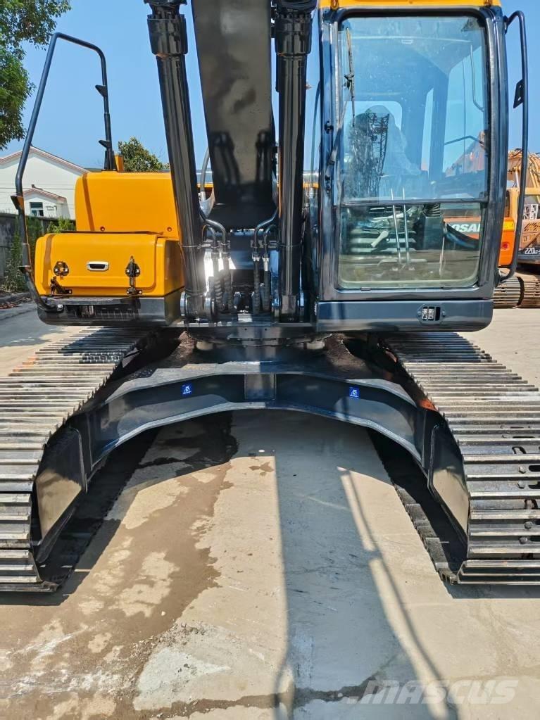 Hyundai R220LC-9S Escavatori cingolati