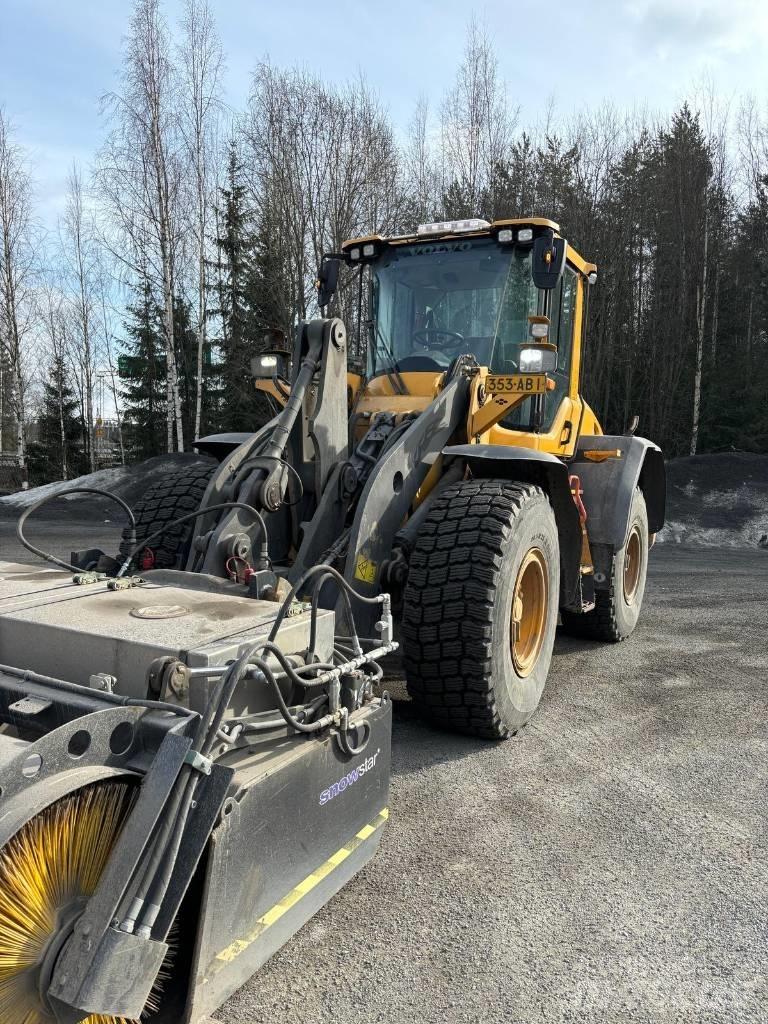 Volvo L 90 H Pale gommate