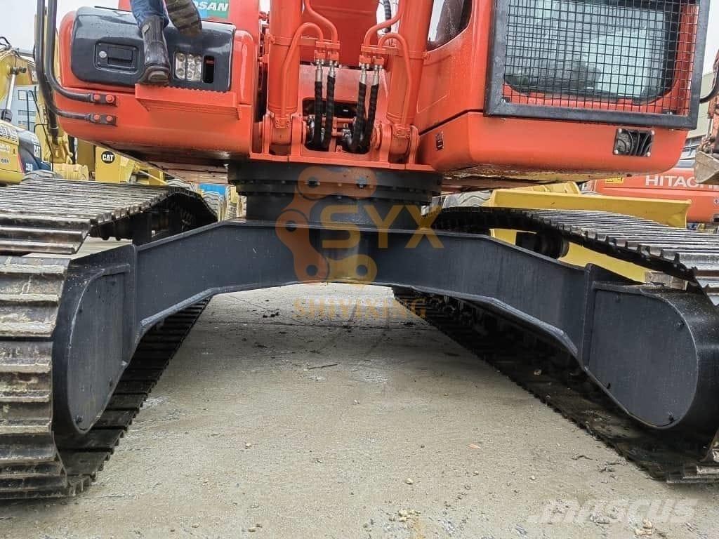 Doosan DX 225 LC Escavatori cingolati