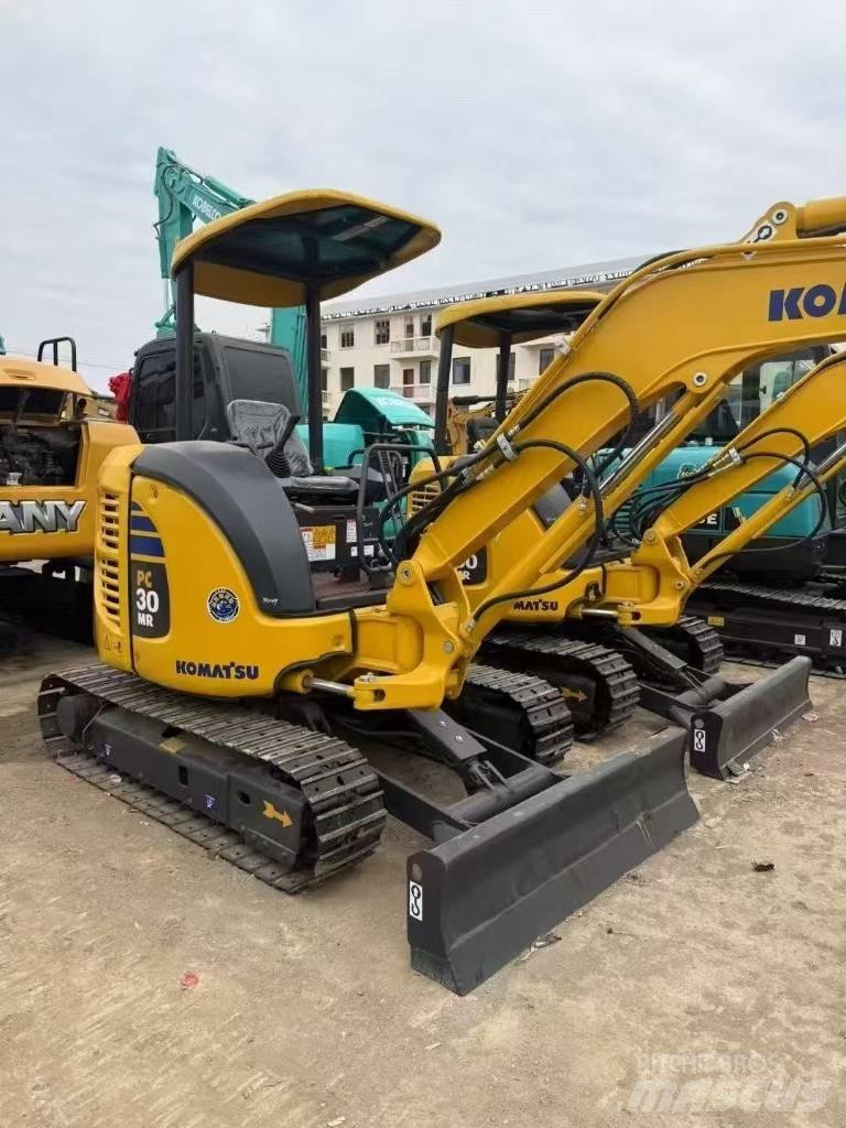 Komatsu 30 Escavatori cingolati