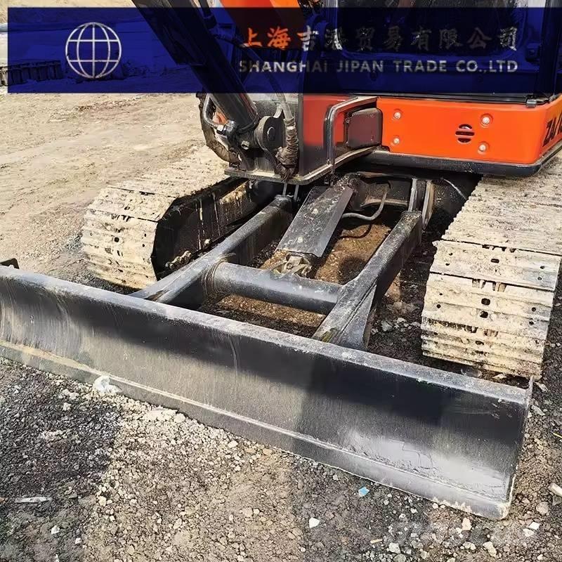Hitachi ZX 55 Escavatori cingolati