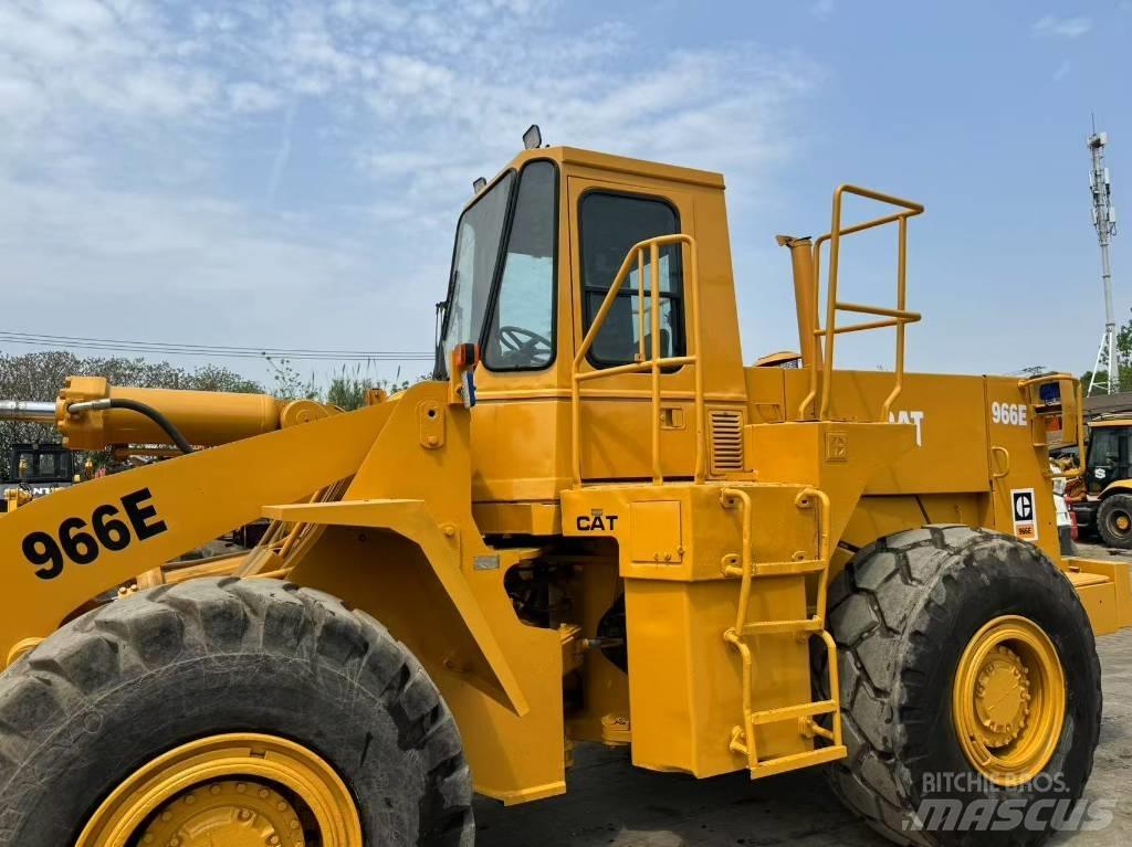 CAT 950E Pale gommate