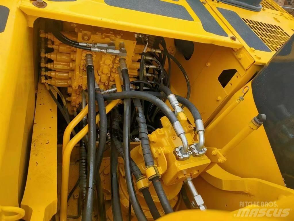 Komatsu PC 220-7 Escavatori cingolati