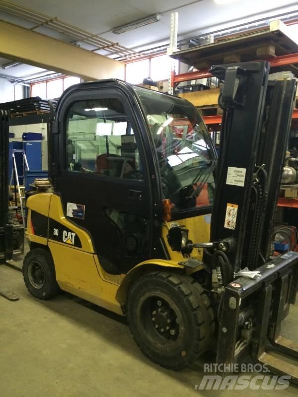 CAT DP30N Carrelli elevatori diesel