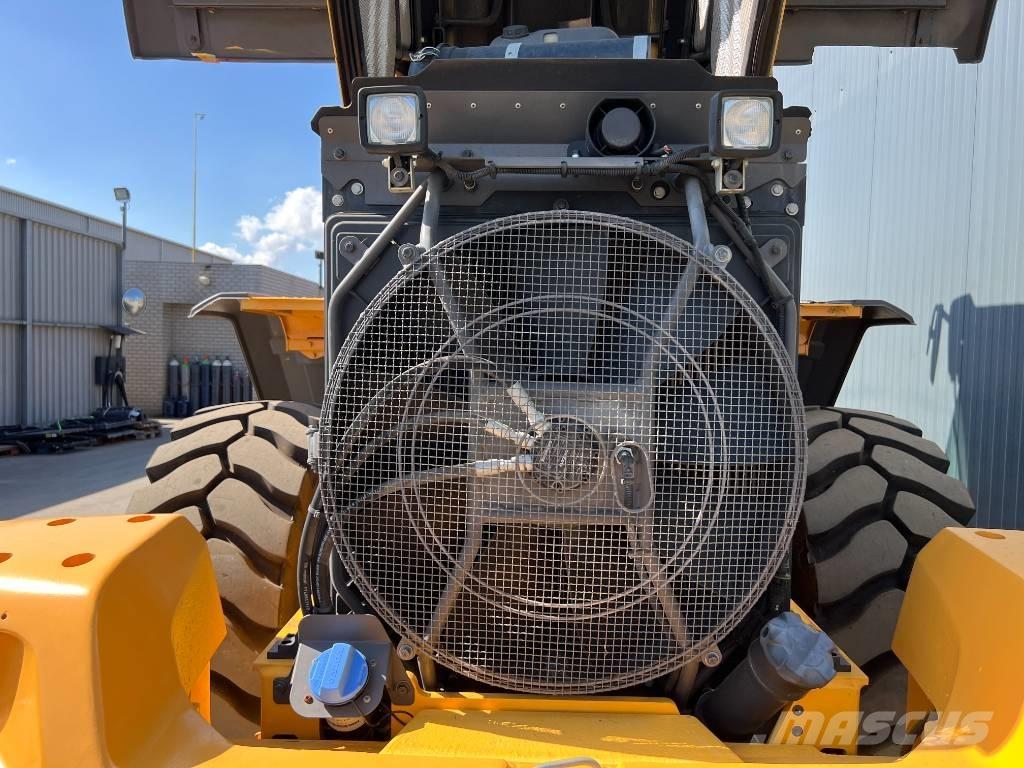 Volvo L90H Pale gommate