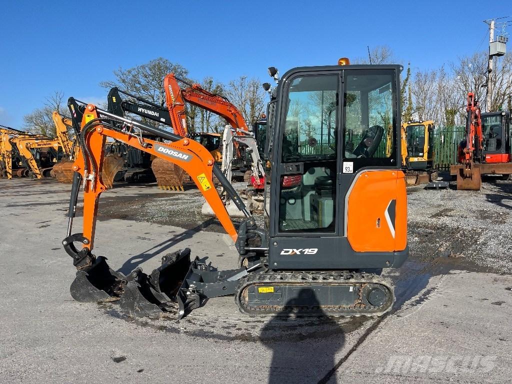 Doosan DX 19 Miniescavatori