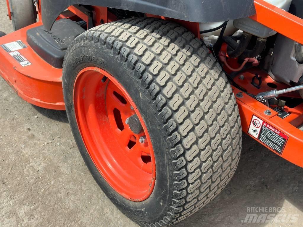 Kubota Z121S Tosaerba zero turn