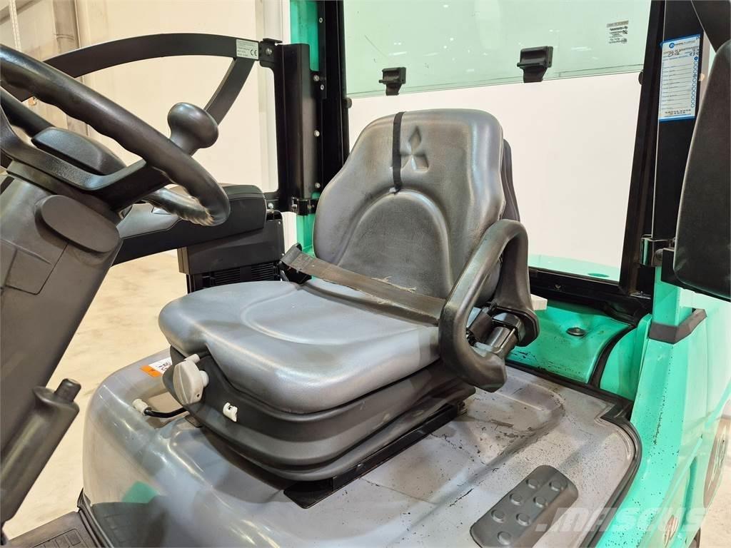 Mitsubishi FD30NT Carrelli elevatori diesel