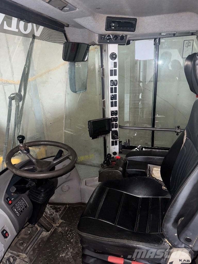 Volvo L110F Pale gommate