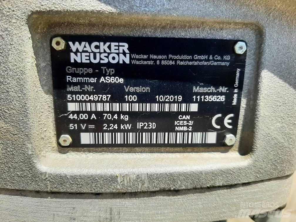 Wacker Neuson AS60e Vibrocostipatore verticale