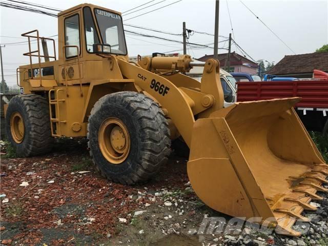 CAT 966 F Pale gommate