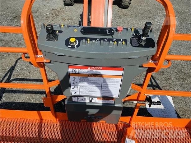 JLG 460 SJ Piattaforme a braccio telescopico