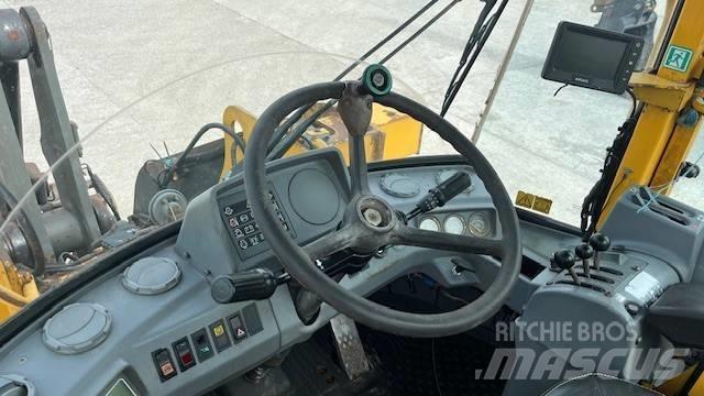 Volvo L 90 Pale gommate