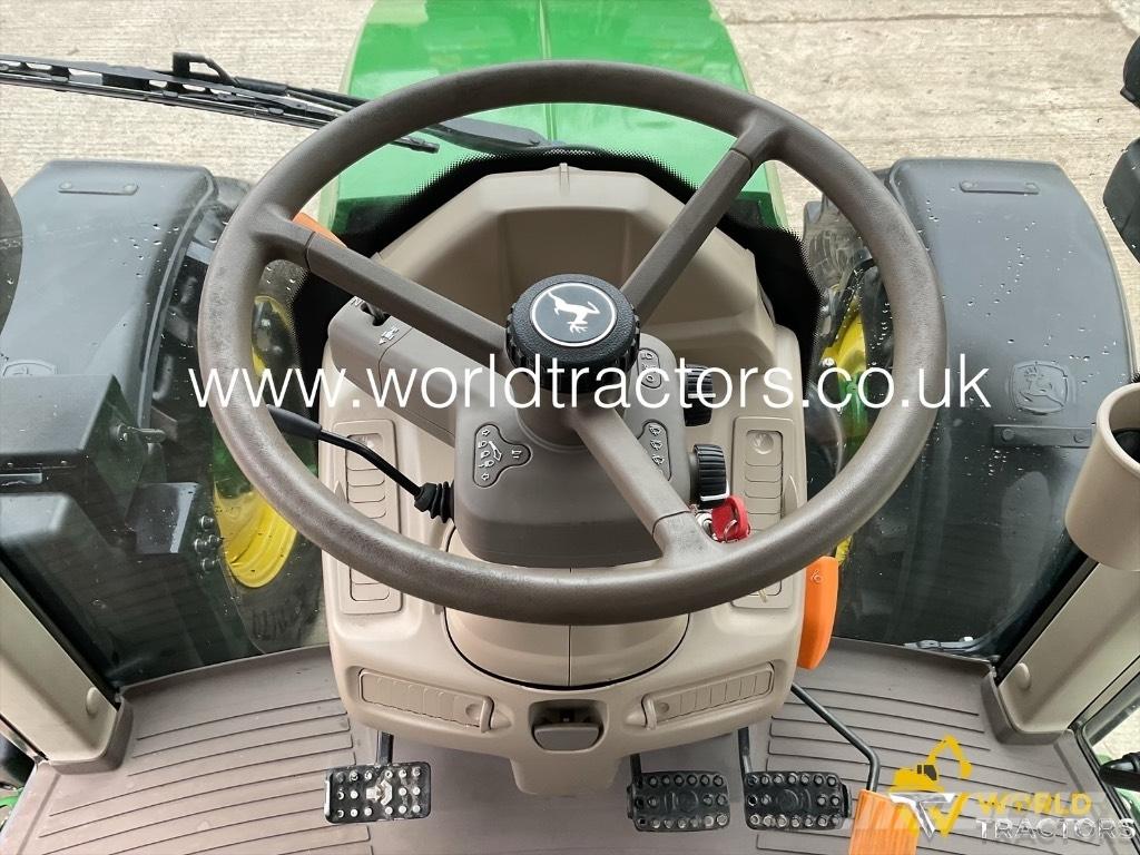 John Deere 6100 M Trattori