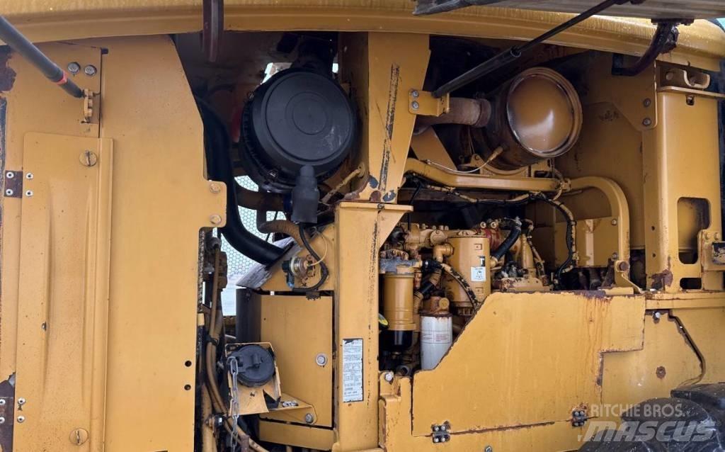 CAT 938 K Pale gommate