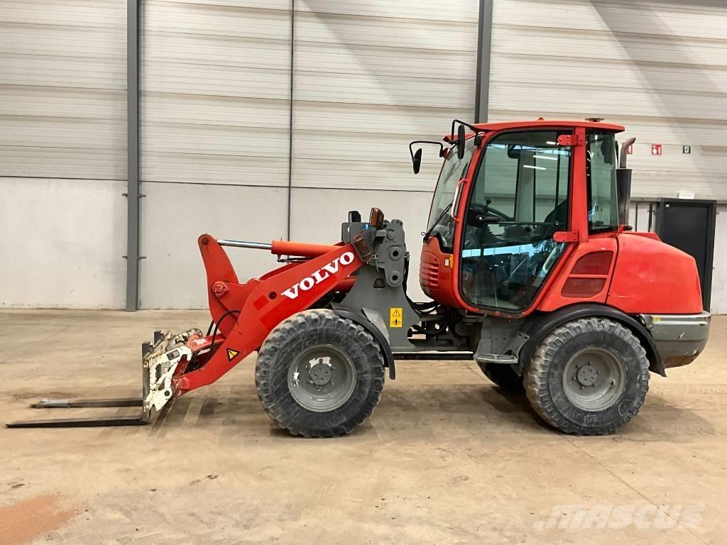 Volvo L 25 F Pale gommate