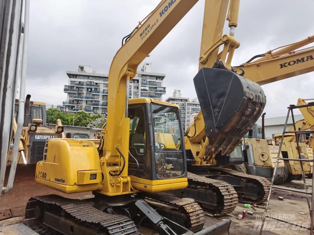 Komatsu PC60-7 Escavatori cingolati