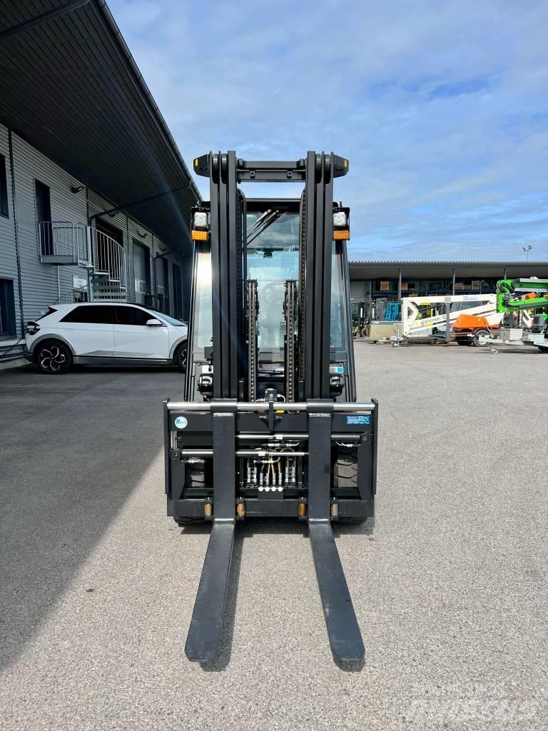 Hyundai 35DN-9V Carrelli elevatori diesel