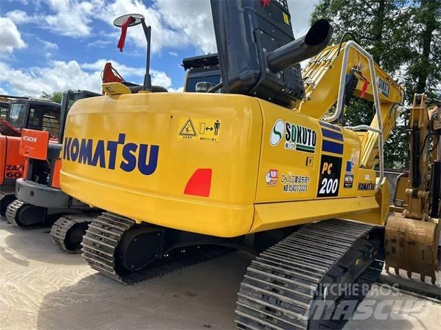 Komatsu PC 200-8 Escavatori cingolati