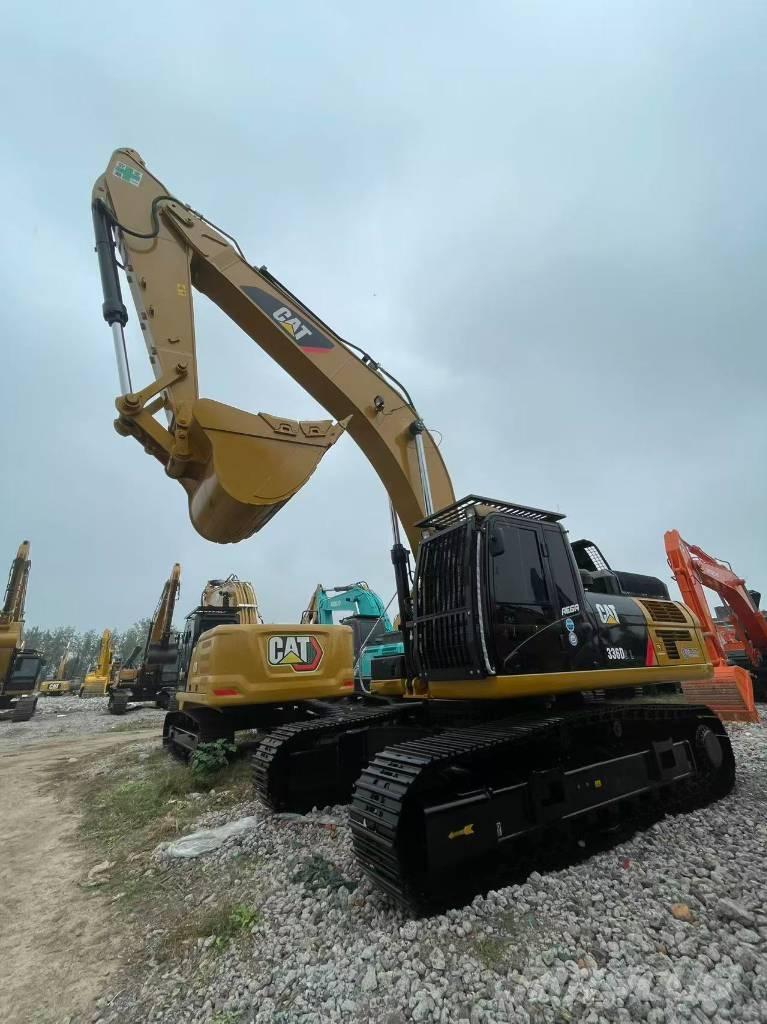 Komatsu 360 Escavatori cingolati