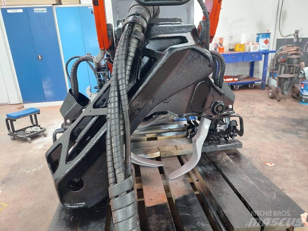 Komatsu C123 Decespugliatrici e trinciatrici idrauliche