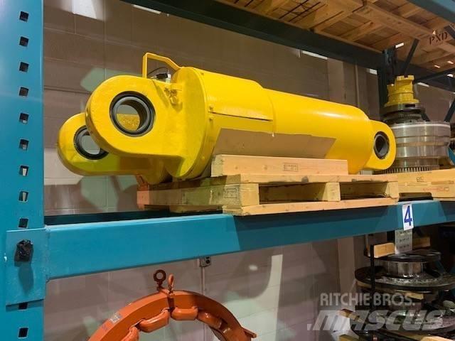 Komatsu 830 E Dumpers articolati