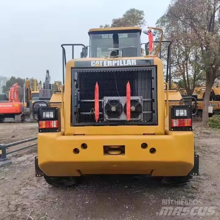 CAT 966 H Pale gommate