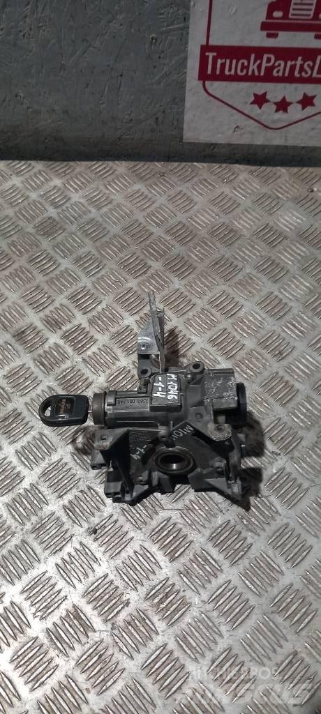 MAN TGX   7360051146 Cabine e interni