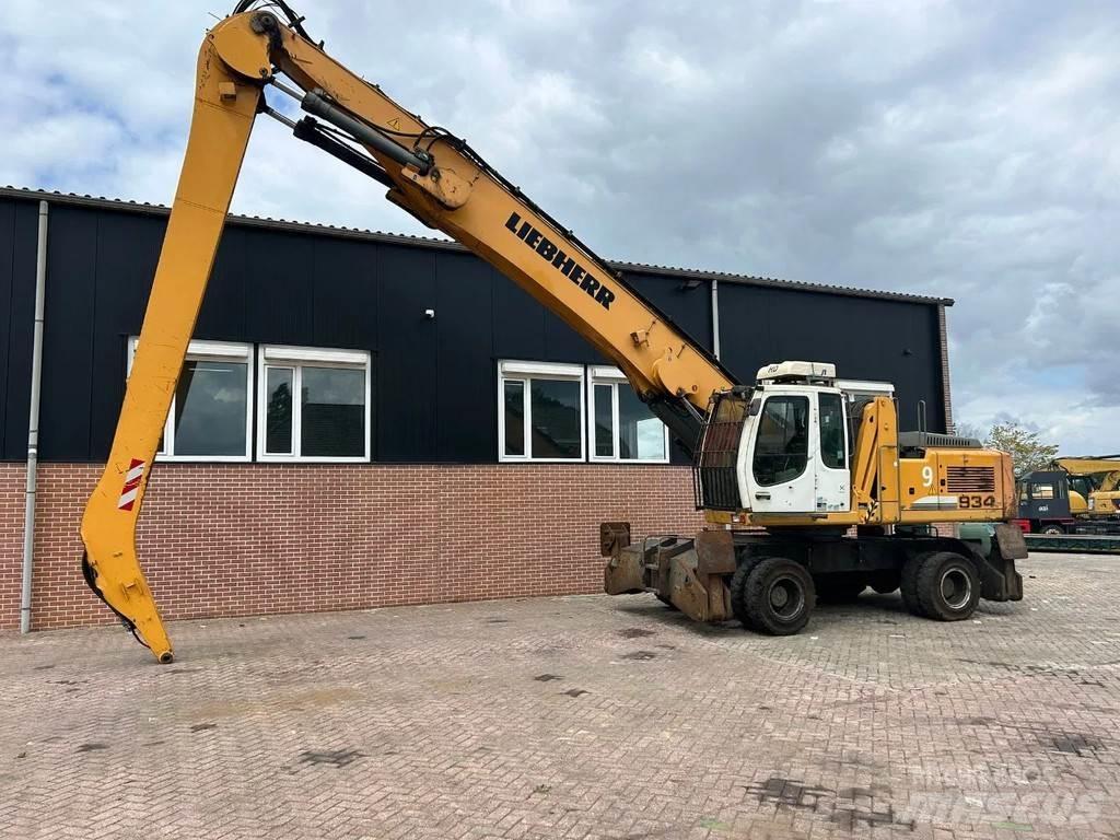 Liebherr A934C Movimentazione rifiuti