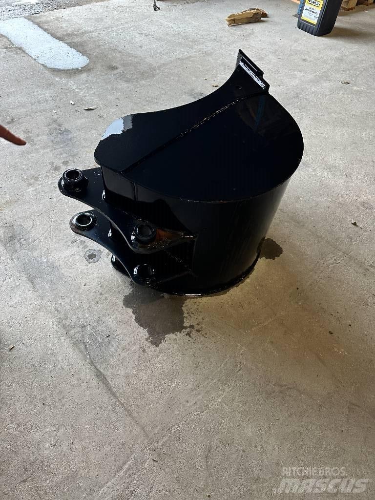 JCB 60 cm graveskovl Benne