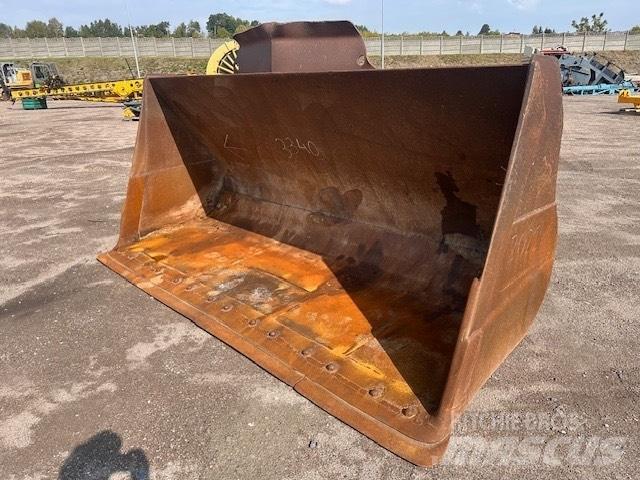 Volvo L 220 E BUCKET Benne