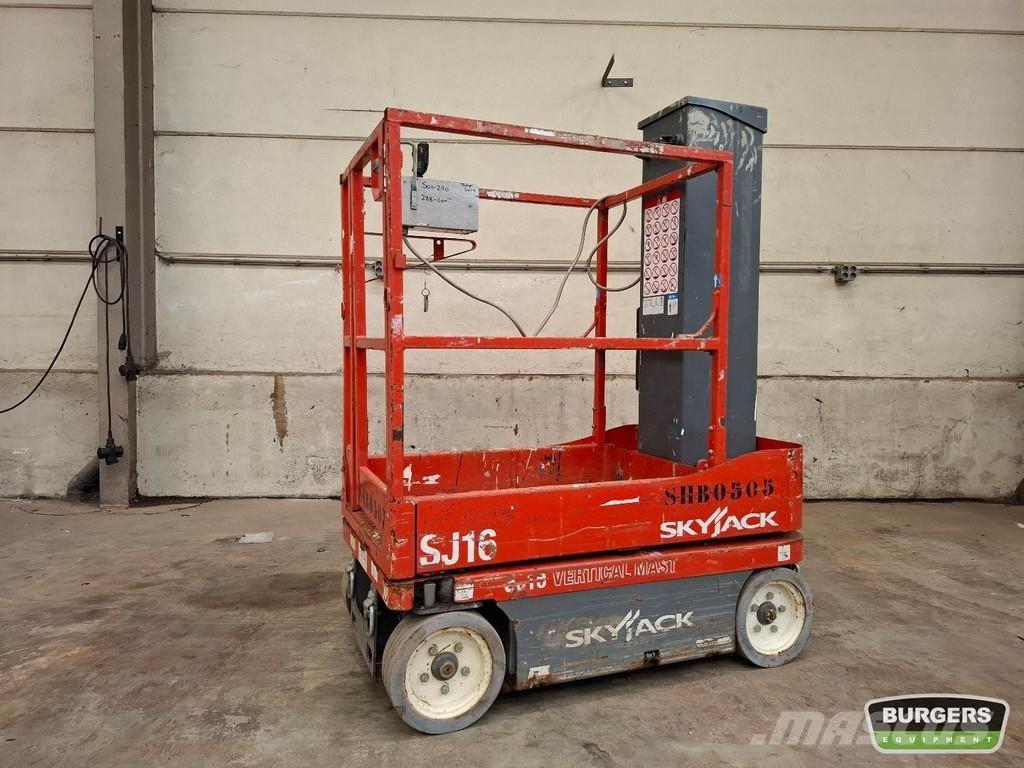 SkyJack SJ16 Piattaforme cingolate, Piattaforme a ragno e Montacarichi