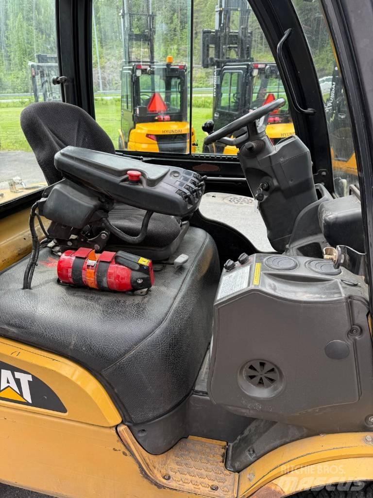 CAT GP 30 N Carrelli elevatori GPL