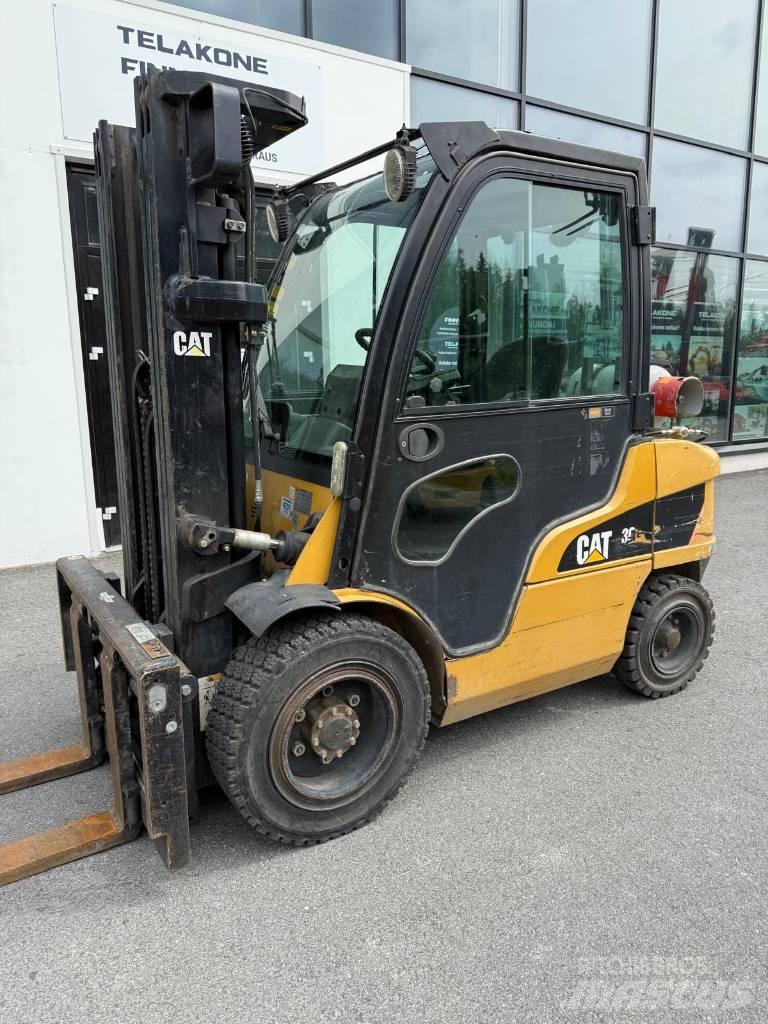 CAT GP 30 N Carrelli elevatori GPL