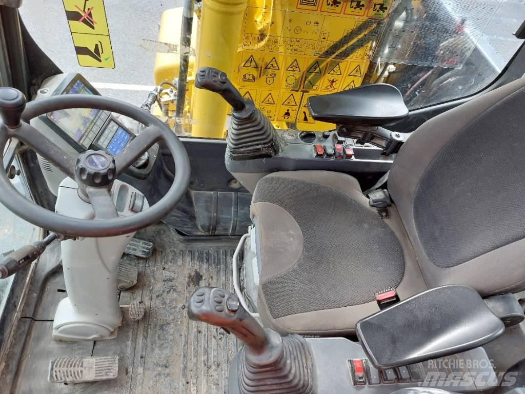 Komatsu PW148-11 Escavatori gommati