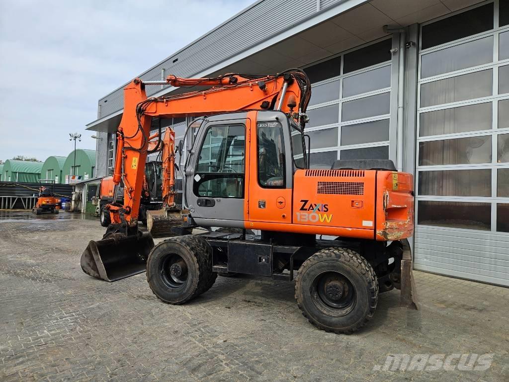 Hitachi ZX130W Escavatori gommati