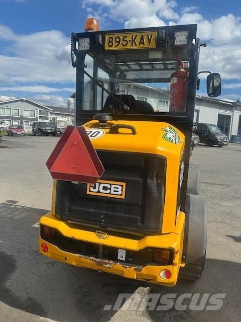 JCB 403 Pale gommate