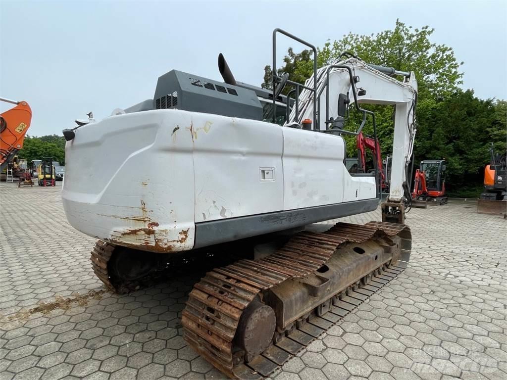 Doosan DX225LC-5 Escavatori cingolati