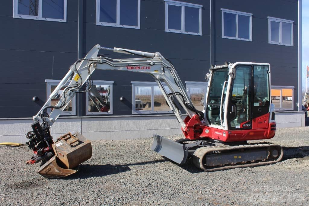 Takeuchi TB 250 Miniescavatori