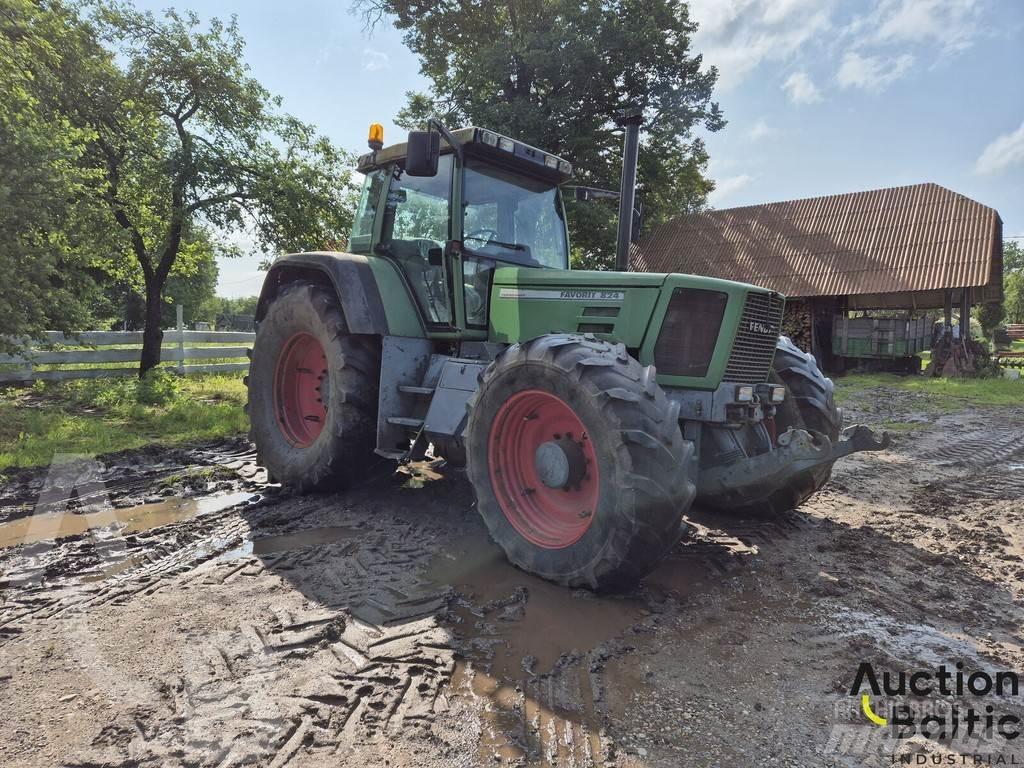 Fendt Favorit 824 Trattori