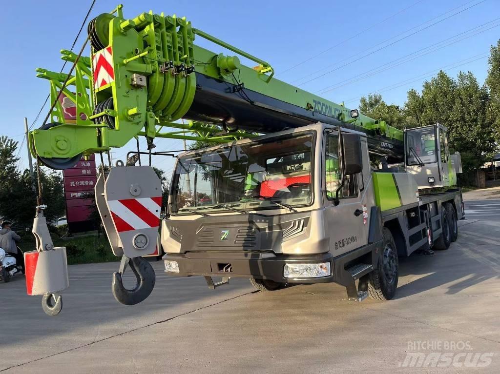Zoomlion QY25V Gru per tutti i terreni