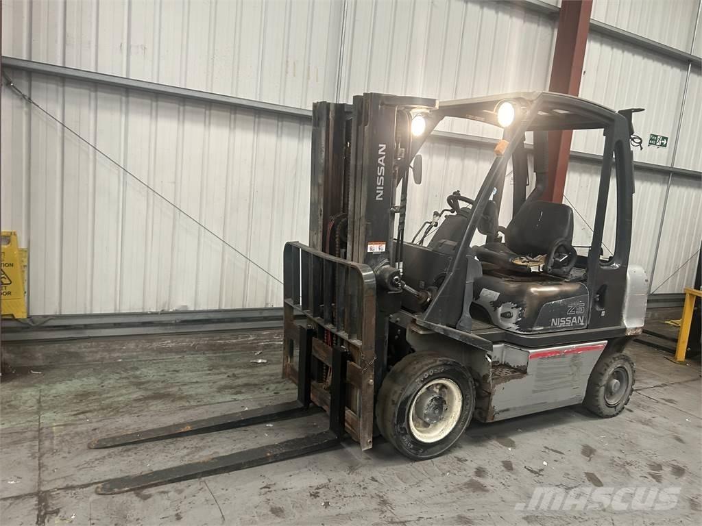 Nissan Y1D2A25Q Carrelli elevatori diesel