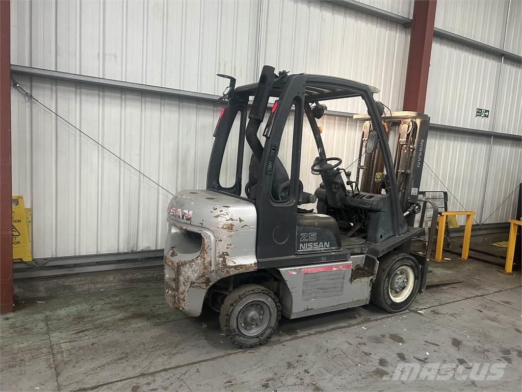 Nissan Y1D2A25Q Carrelli elevatori diesel