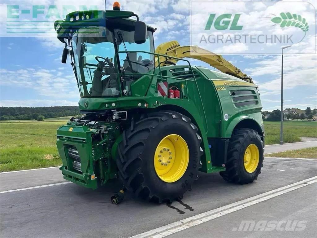 John Deere 8200 i Trince semoventi