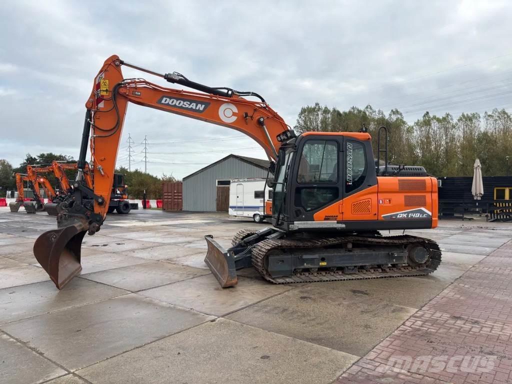 Doosan DX140LC-7 Escavatori cingolati