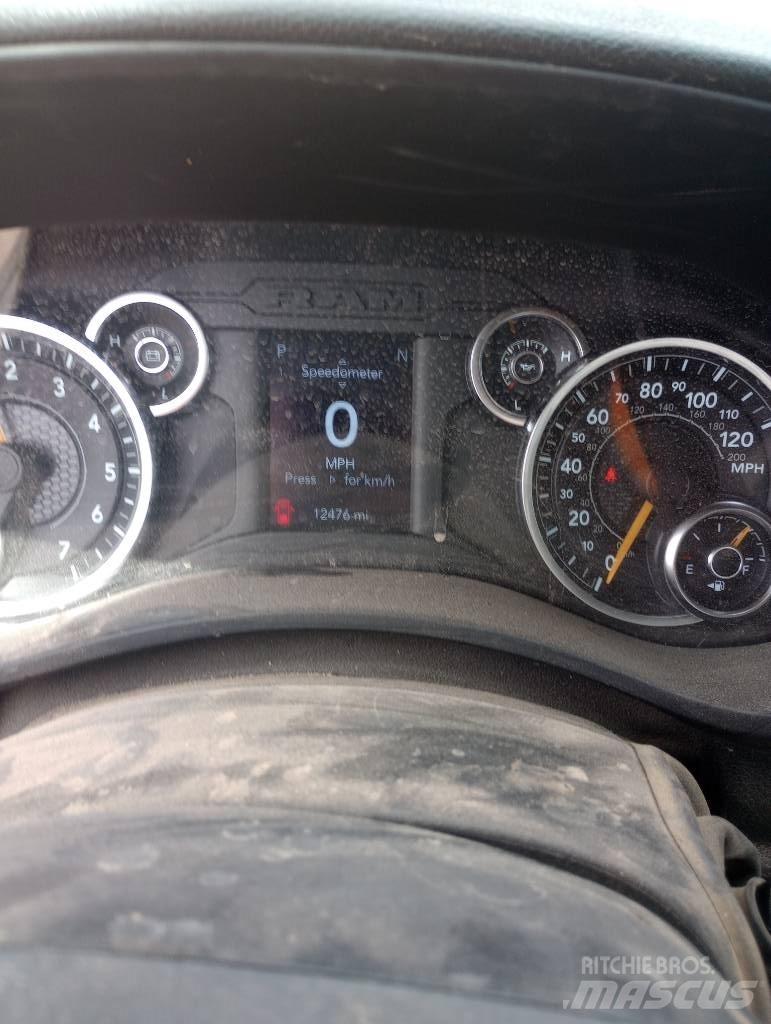 RAM 5500 Camion con sponde ribaltabili