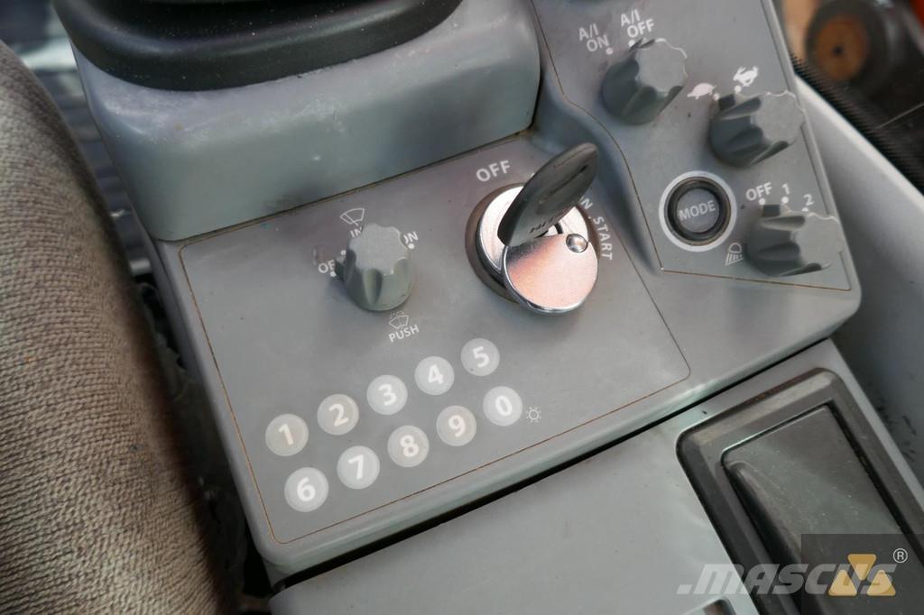 Hitachi ZX300LC-6 Escavatori cingolati